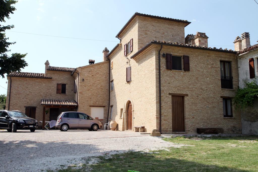 Agriturismo Sant'Antonio Villa Montegridolfo Eksteriør billede